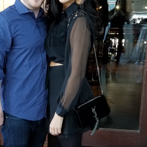 YSL SAINT LAURENT. Authentic Black Velvet Bag - Picture 7 of 8